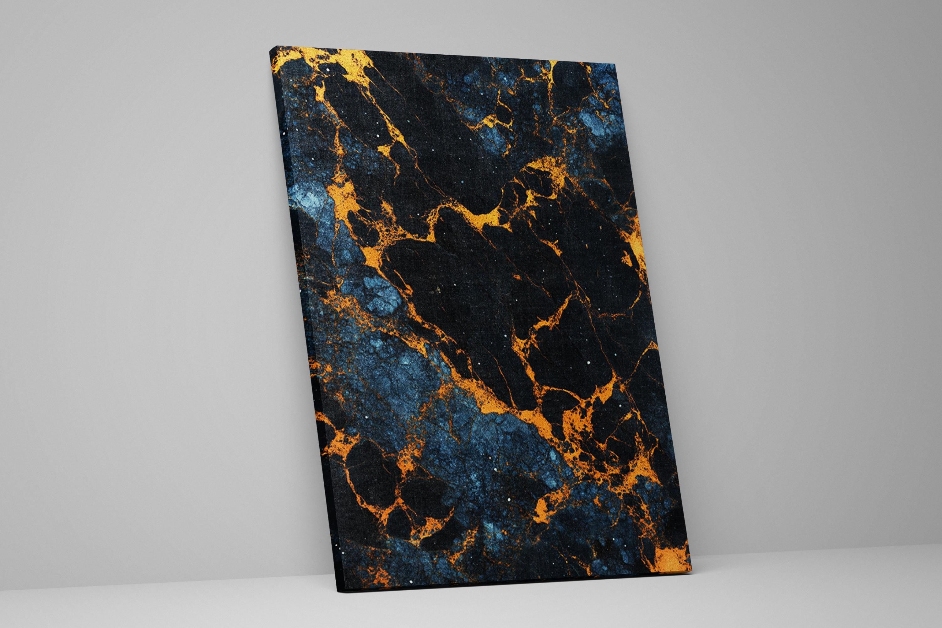 a picture of a black and yellow marble